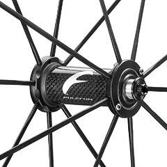 2015_racing_zero_nite_hub_front